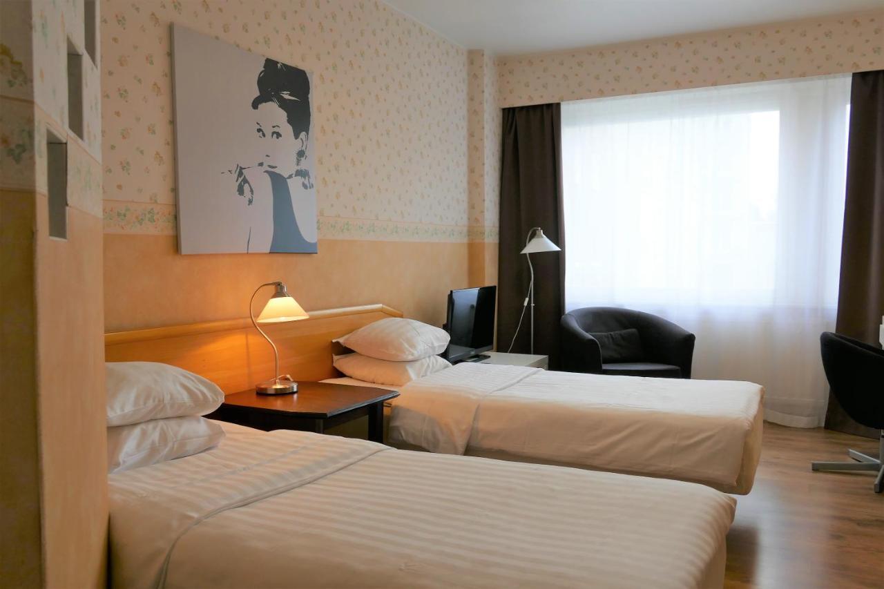 Linnanpiha Bed & Breakfast Rauma Esterno foto