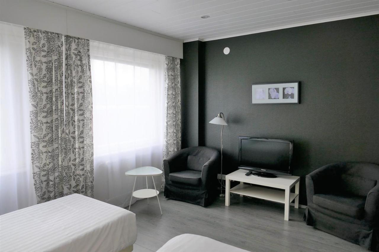 Linnanpiha Bed & Breakfast Rauma Esterno foto